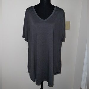 ⭐️3/$30!⭐️ Lularoe short sleeve shirt